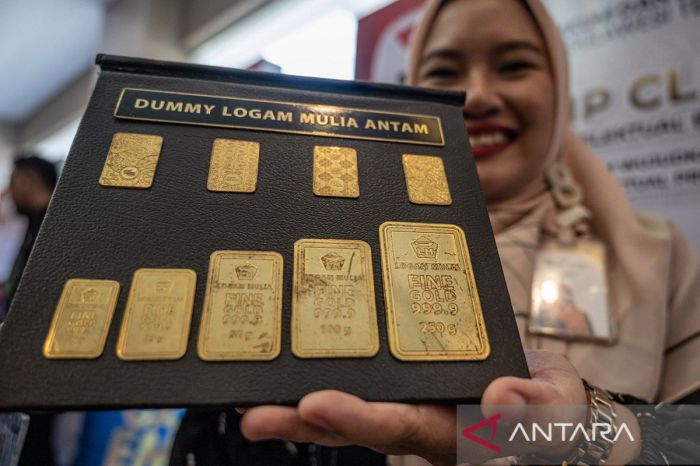 Rincian Harga Emas Antam Hari Ini, Turun Rp 4.000