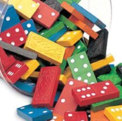 Sejarah domino sebagai permainan kelas atas